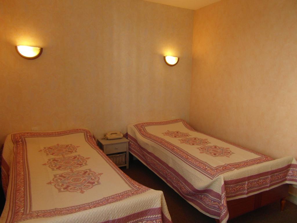 Hotel Restaurant Le Perigord Maurs Zimmer foto