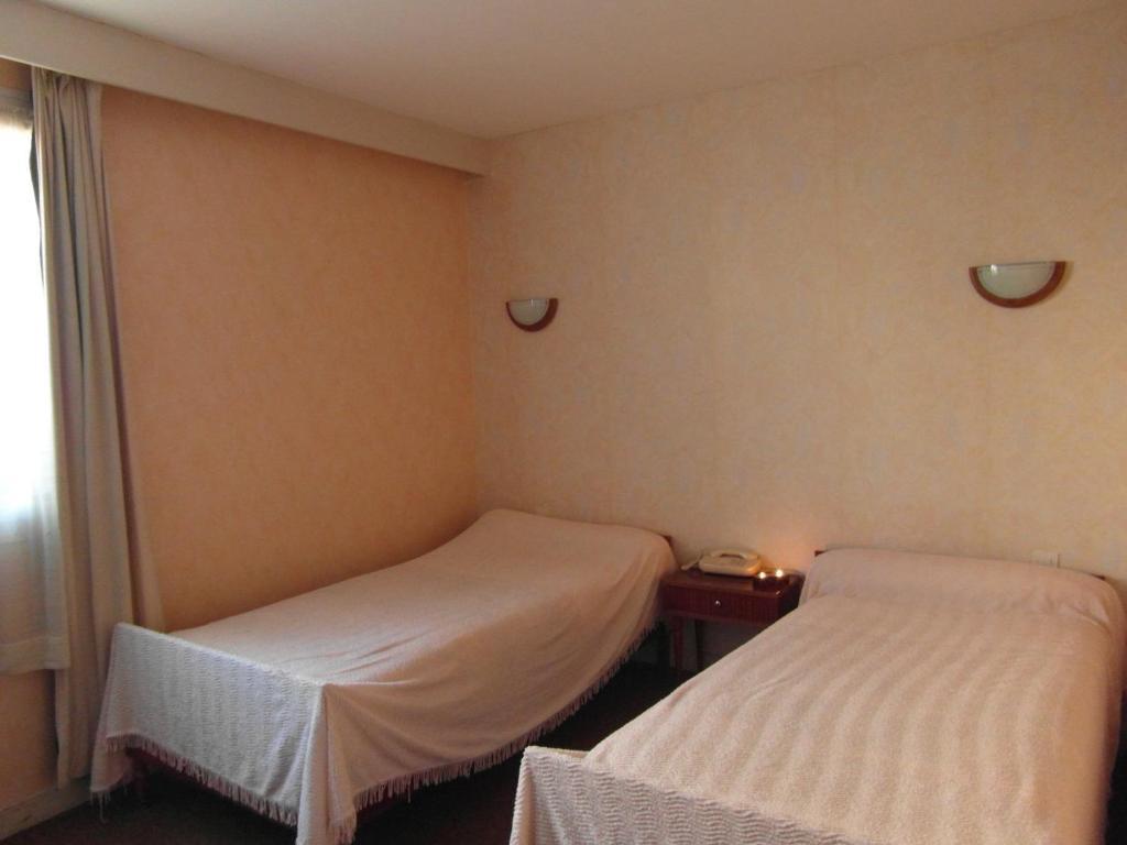 Hotel Restaurant Le Perigord Maurs Zimmer foto